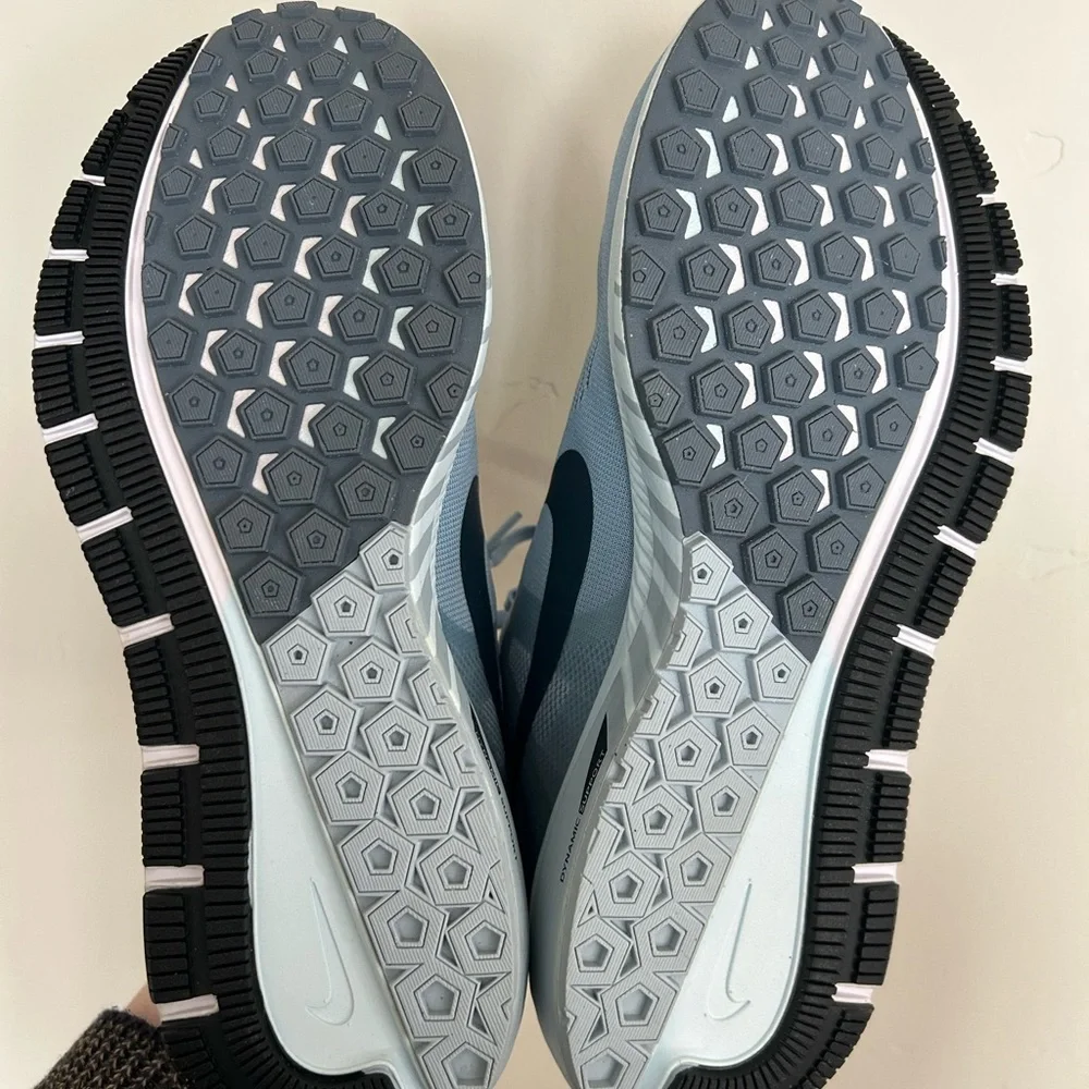 Nike Blue Running Shoes - Picture 2 of 6